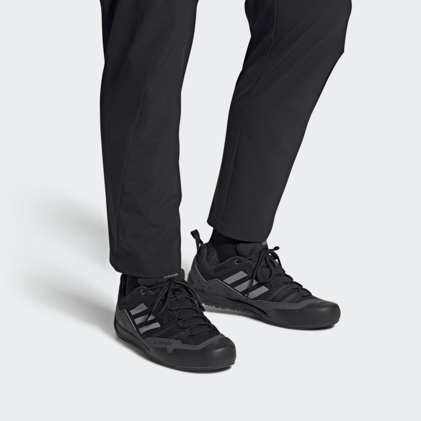 Sizing adidas Terrex Swift Solo Approach 'Negro Gris' GZ0331