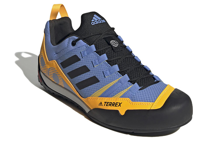 Lookbook adidas Terrex Swift Solo Approach 'Biru Fusion Emas Solar' HR1303