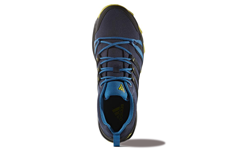 Shop adidas Terrex Tracerocker 耐磨防滑戶外鞋 黑藍