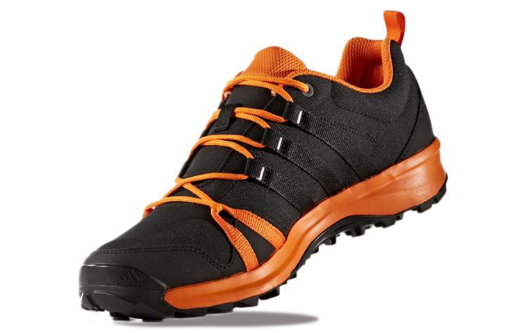 Lookbook adidas Terrex Tracerocker 耐磨防滑戶外鞋 黑黃