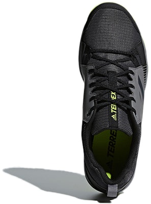 阿迪達斯 Terrex Tracerocker 灰黑 Purchase 阿迪達斯 Terrex Tracerocker 灰黑