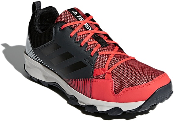 adidas Terrex Tracerocker 減震防滑復古戶外健行鞋 灰紅 Lookbook adidas Terrex Tracerocker 減震防滑復古戶外健行鞋 灰紅