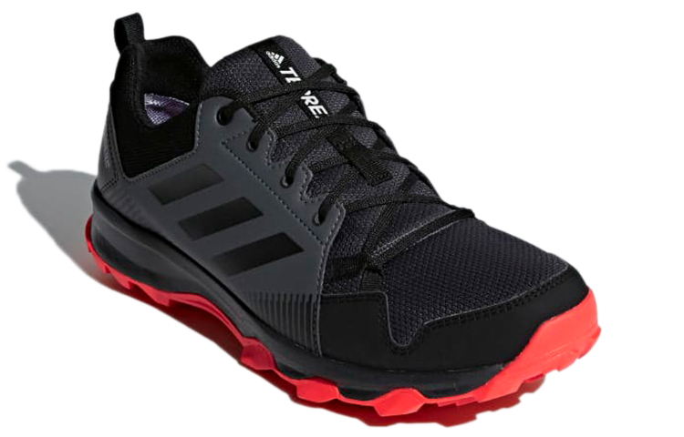 Lookbook 阿迪達斯 Terrex Tracerocker GTX 黑紅 防滑耐磨跑步鞋 石墨灰
