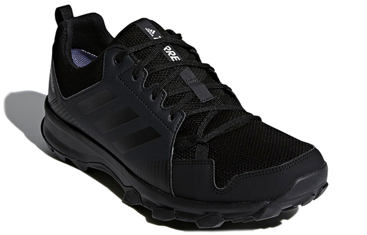 Lookbook adidas Terrex Tracerocker GTX 透氣低筒戶外功能鞋 黑