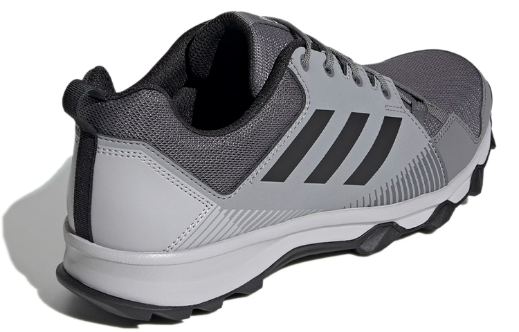 Shop adidas Terrex Tracerocker 山徑跑鞋 灰色