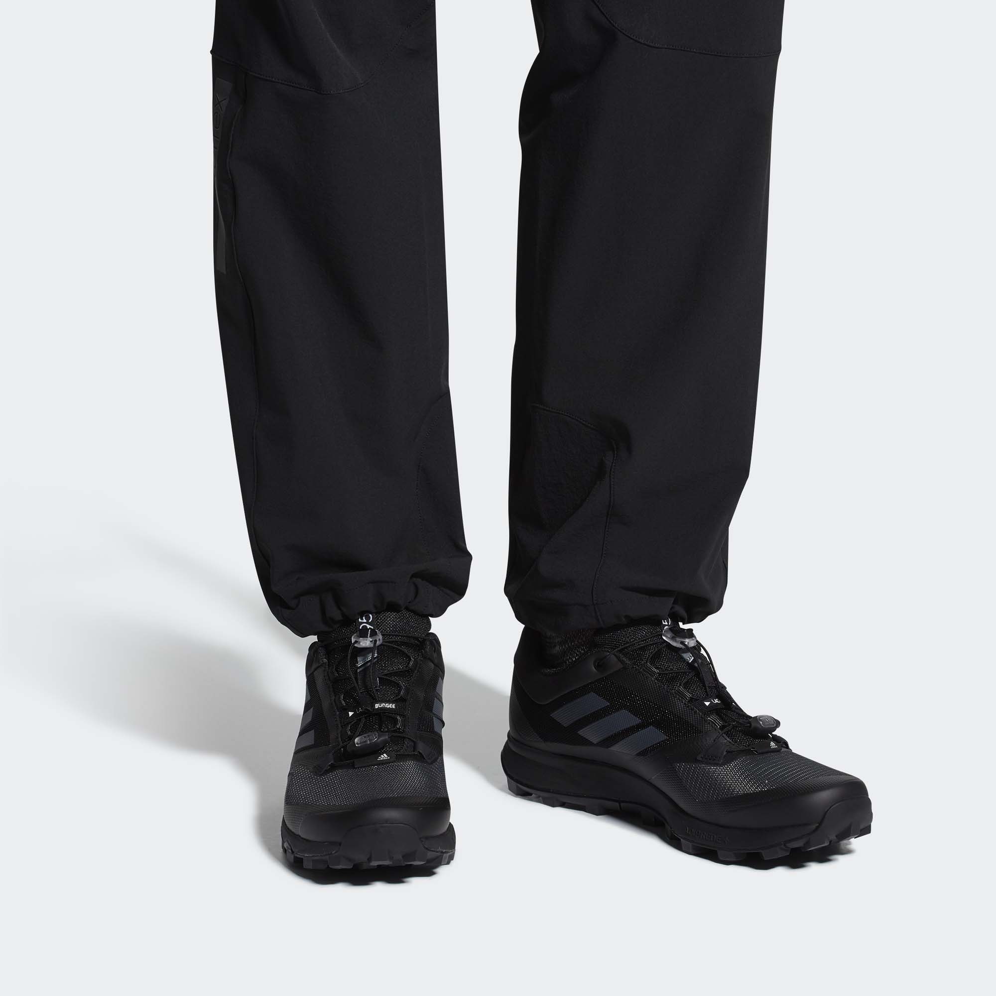 Sizing 阿迪达斯 Terrex Trailmaker '黑色' 越野运动鞋 BB3355