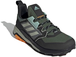 adidas Terrex Trailmaker 'Green Oxide' Hijau Lelasan FX4616 Lookbook adidas Terrex Trailmaker 'Green Oxide' Hijau Lelasan FX4616