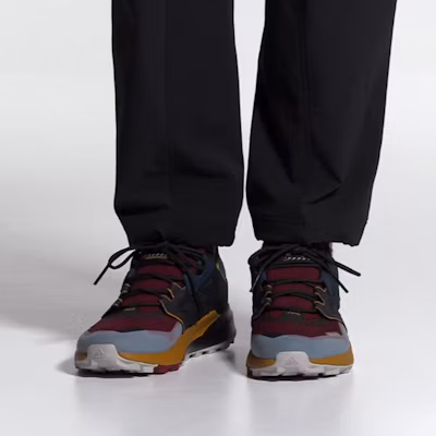 adidas Terrex 越野路跑者 Gtx 紅黑藍 Sizing adidas Terrex 越野路跑者 Gtx 紅黑藍