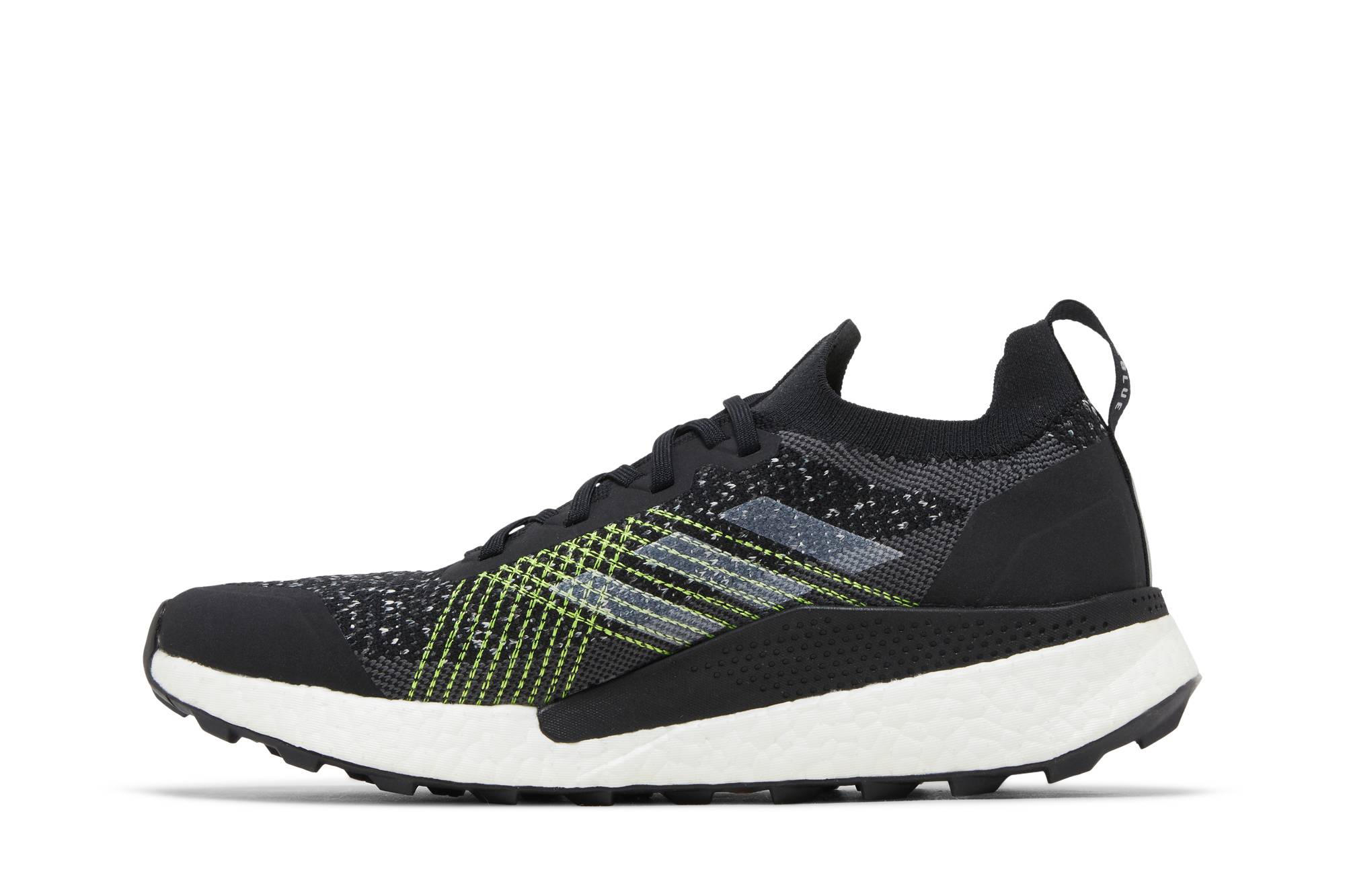 Lookbook 阿迪达斯Terrex Two Ultra Primeblue“黑色太阳黄” H69066