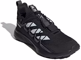 Lookbook adidas Terrex Voyager 21 'Hitam Putih' FZ3324