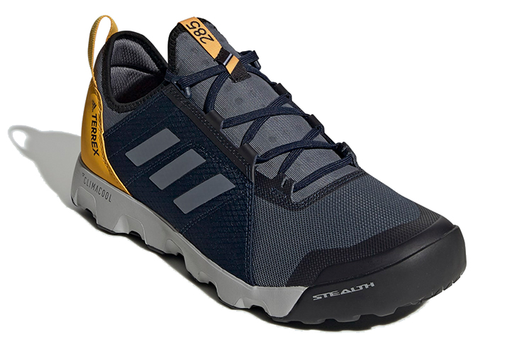 Lookbook adidas Terrex Voyager ''Schwarz Blau Gelb'' EG3487