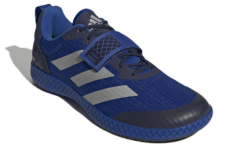 Lookbook adidas The Total Baskets Basses Résistantes Bleu Chaussures d''Entraînement GY8917