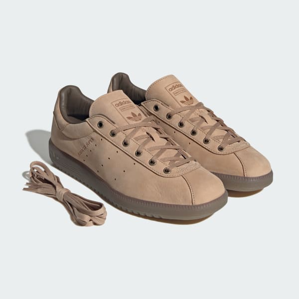 Sizing adidas Tobacco Super Warm Sandstone/Khaki Six/Cargo Brown KJ4589