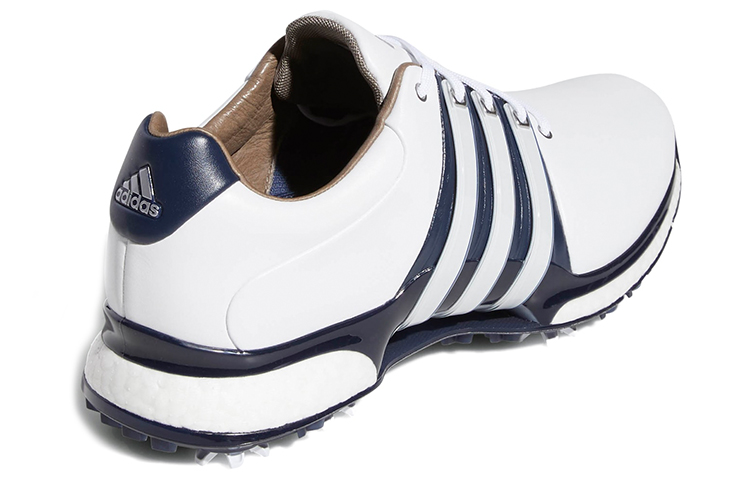 Shop adidas Tour360 XT 白黑轉變為 adidas Tour360 XT 白黑色