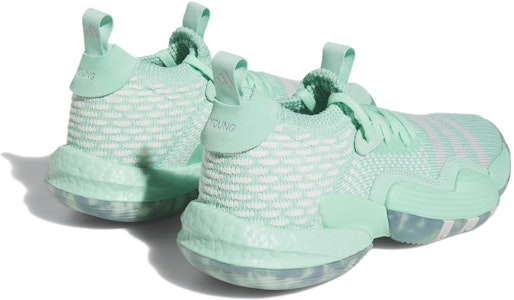 adidas Trae Young 2 'Hijau Pudina' IG5333 Lookbook adidas Trae Young 2 'Hijau Pudina' IG5333