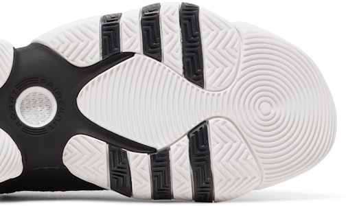 阿迪达斯 Trae Young 2 '超级反派' H06477 Purchase 阿迪达斯 Trae Young 2 '超级反派' H06477