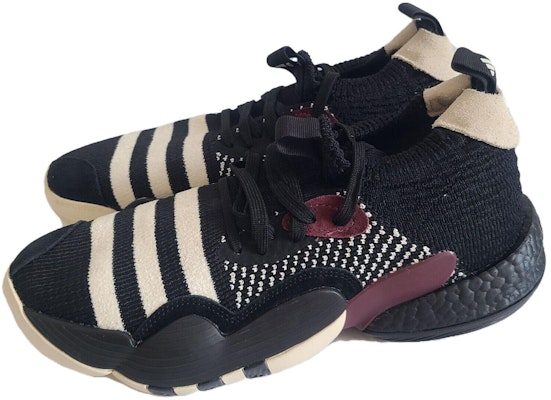 아디다스 트레이 영 2 '텍사스 A&M' IG9454 Lookbook 아디다스 트레이 영 2 '텍사스 A&M' IG9454