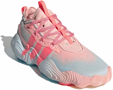 阿迪达斯 Trae Young 3 '棉花糖' 配色 IF9358 Lookbook 阿迪达斯 Trae Young 3 '棉花糖' 配色 IF9358