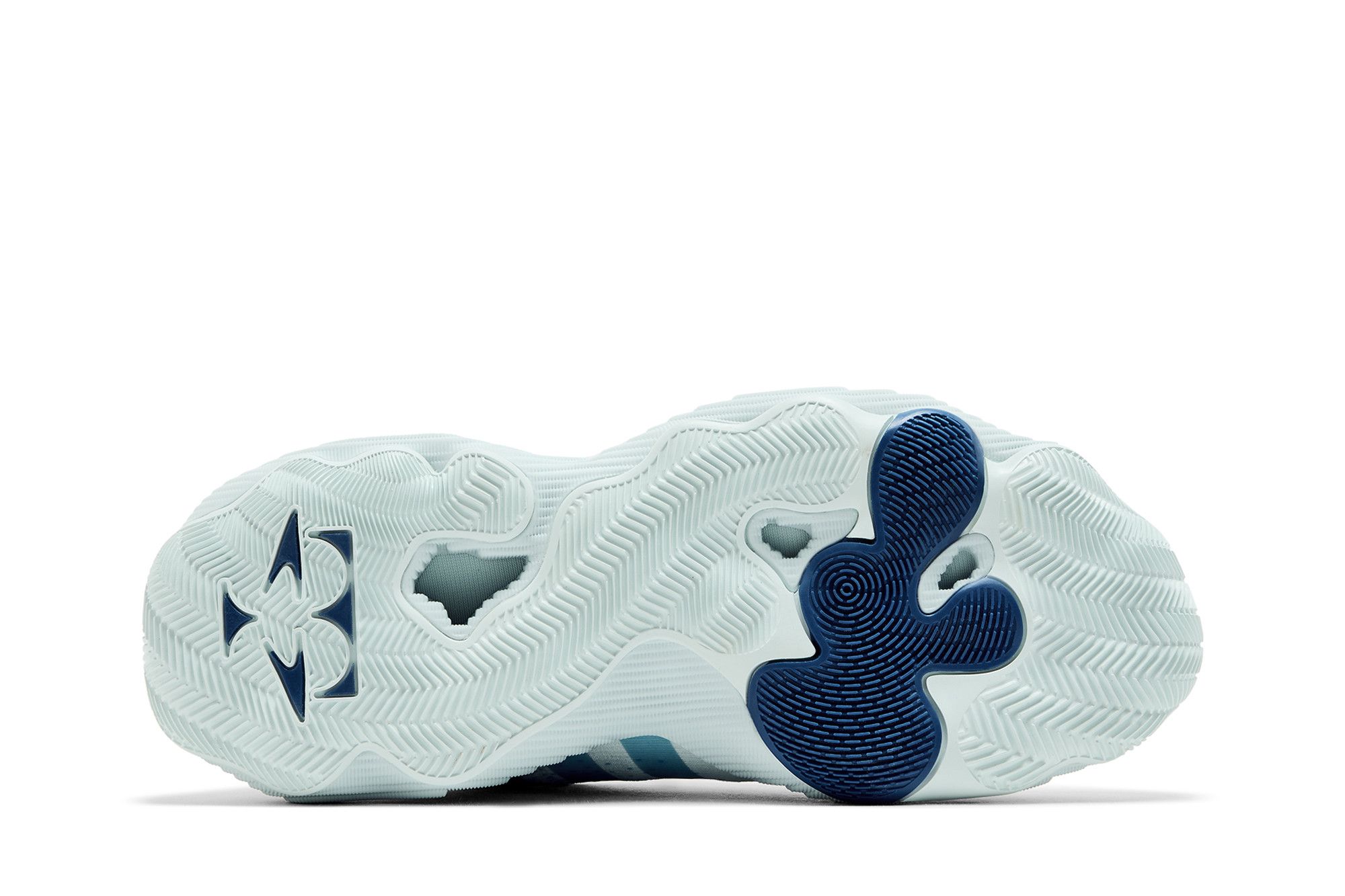 Shop 阿迪达斯 Trae Young 3 '半蓝色爆发' IE2707