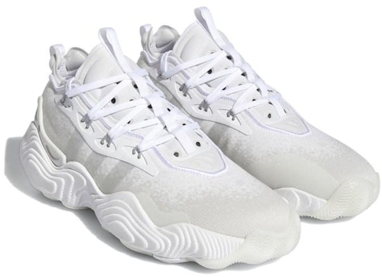 아디다스 트레이 영 3 '화이트 실버 메탈릭' IF2102 Lookbook 아디다스 트레이 영 3 '화이트 실버 메탈릭' IF2102