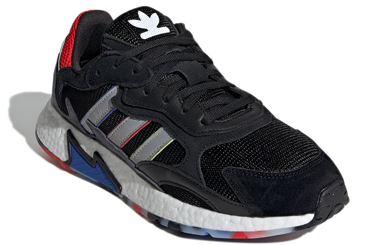 Lookbook adidas Tresc Run 'Hitam Perak Metalik' EF0797