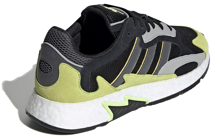 Shop adidas Tresc Run 'Hijau Lumut' EF0766
