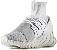 adidas Tubular Doom Putih Abu-Abu BY3553 Lookbook adidas Tubular Doom Putih Abu-Abu BY3553