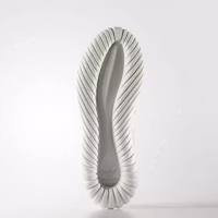 adidas Tubular Radial 'Crystal White' Putih Kristal AQ6722 Lookbook adidas Tubular Radial 'Crystal White' Putih Kristal AQ6722