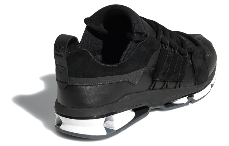 Lookbook 아디다스 트윈스트라이크 ADV '스트레치 레더' B28015