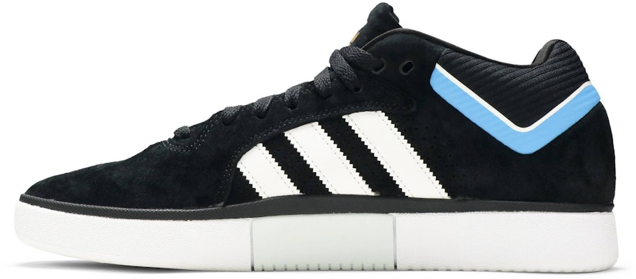 adidas Tyshawn 'Core Black' EE6076 Lookbook adidas Tyshawn 'Core Black' EE6076