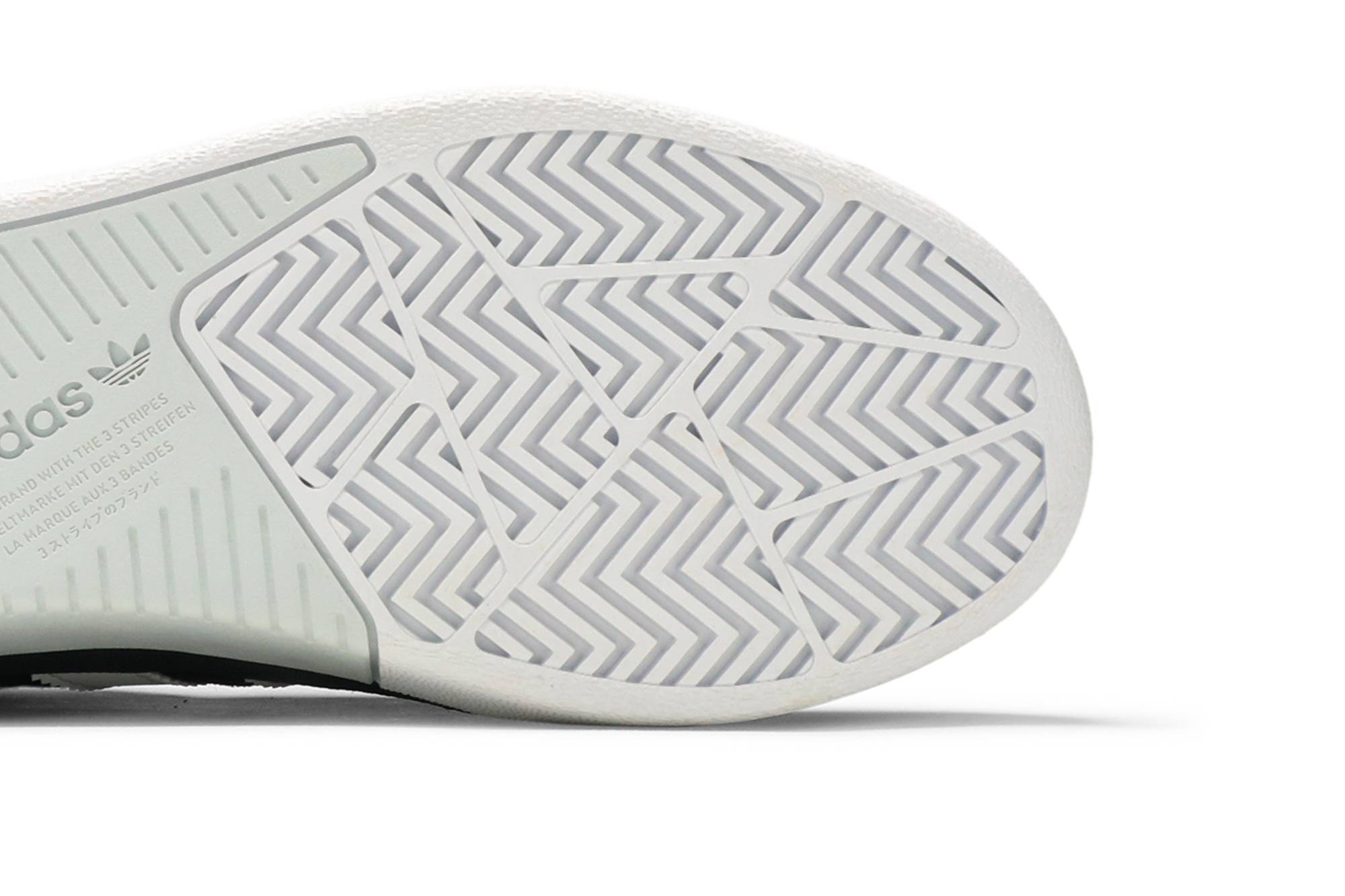 Purchase adidas Tyshawn 'Core Black' Hitam Teras EE6076