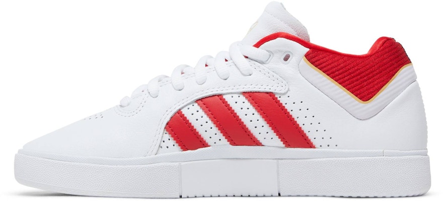 阿迪达斯 Tyshawn 白色海军蓝 GY3663 Lookbook 阿迪达斯 Tyshawn 白色海军蓝 GY3663