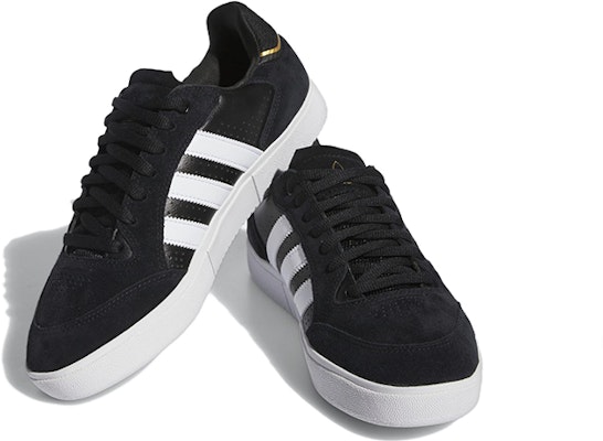adidas Tyshawn Low 'Hitam Emas Metalik' IG5285 Lookbook adidas Tyshawn Low 'Hitam Emas Metalik' IG5285