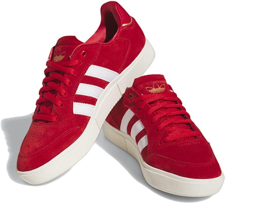 adidas Tyshawn Remastered 'Better Scarlet' Merah Scarlet IG5278 Lookbook adidas Tyshawn Remastered 'Better Scarlet' Merah Scarlet IG5278