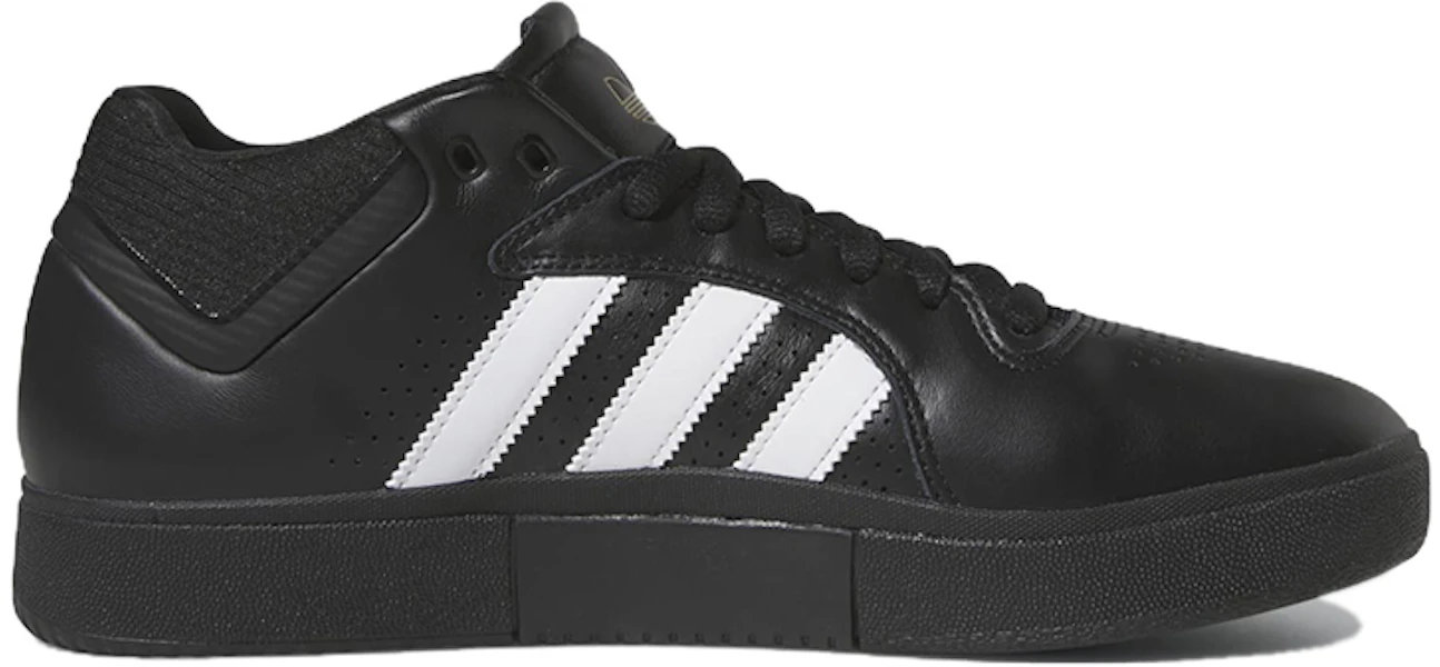adidas Tyshawn Remastered 'Negro Blanco' IG5270 Lookbook adidas Tyshawn Remastered 'Negro Blanco' IG5270