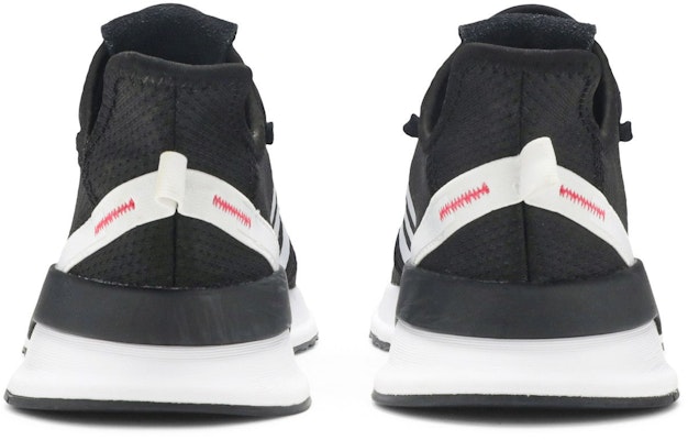 아디다스 U-패스 런 코어 블랙 화이트 G27639 Details for 아디다스 U-패스 런 코어 블랙 화이트 G27639