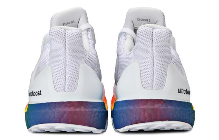 Lookbook adidas Ultraboost 4.0 低筒 跑步鞋 男女款 彩虹白