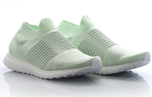adidas Ultra Boost Laceless Mid Ash Green BB6233 Lookbook adidas Ultra Boost Laceless Mid Ash Green BB6233