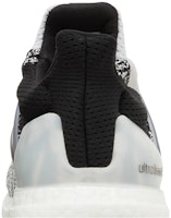 adidas UltraBoost 1.0 DNA 'Putih Hitam' GV8763 Sizing adidas UltraBoost 1.0 DNA 'Putih Hitam' GV8763