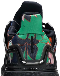 阿迪达斯UltraBoost 2020 "农历新年" FX3602 Sizing 阿迪达斯UltraBoost 2020 "农历新年" FX3602