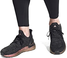 愛迪達 UltraBoost 20 '黑色訊號粉' FV8335 Sizing 愛迪達 UltraBoost 20 '黑色訊號粉' FV8335