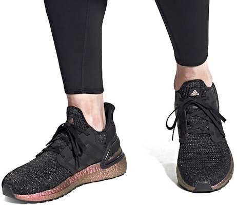 阿迪达斯UltraBoost 20 '黑色信号粉' FV8335 Sizing 阿迪达斯UltraBoost 20 '黑色信号粉' FV8335