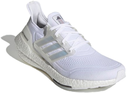 阿迪达斯 UltraBoost 21 '云白' FY0846 Lookbook 阿迪达斯 UltraBoost 21 '云白' FY0846