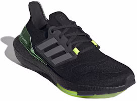 Shop 愛迪達 Ultraboost 22 透氣耐磨 低筒跑步鞋 男款 烏黑色