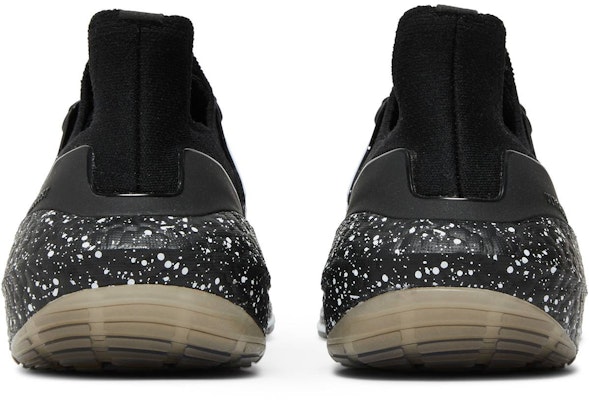 阿迪达斯UltraBoost 22 '黑白斑点' HP3310 Details for 阿迪达斯UltraBoost 22 '黑白斑点' HP3310