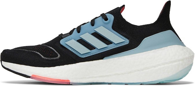 아디다스 울트라부스트 22 "코어 블랙 매직 그레이" GX3060 Lookbook 아디다스 울트라부스트 22 "코어 블랙 매직 그레이" GX3060