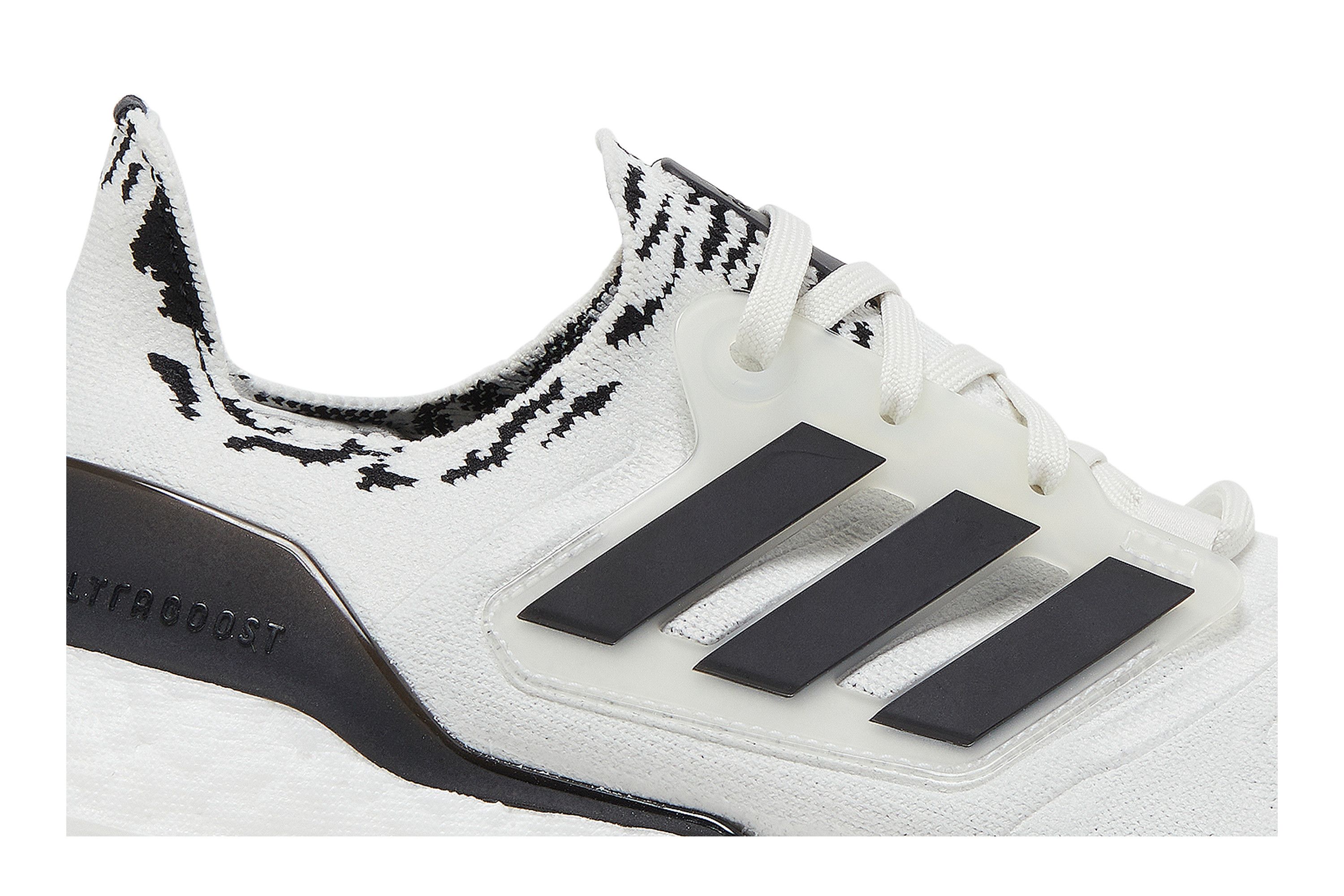 Lookbook adidas UltraBoost 22 ''Ungefärbt Zebra'' GX5573