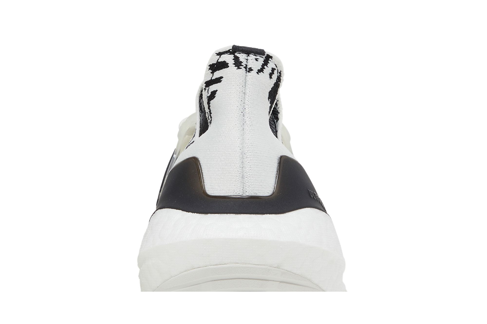 Cheap adidas UltraBoost 22 ''Ungefärbt Zebra'' GX5573