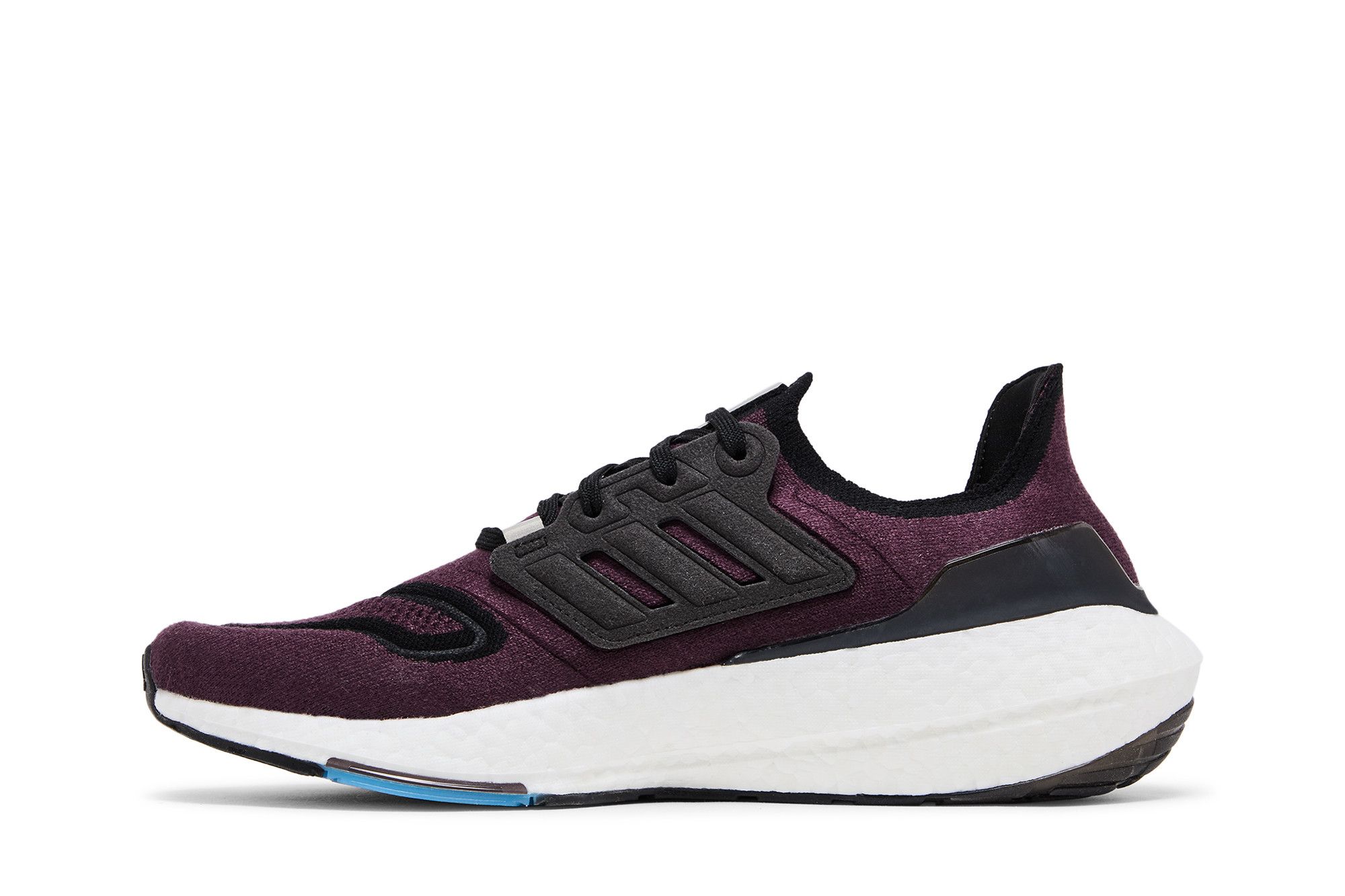 Lookbook adidas UltraBoost 22 'Shadow Maroon' GY7289