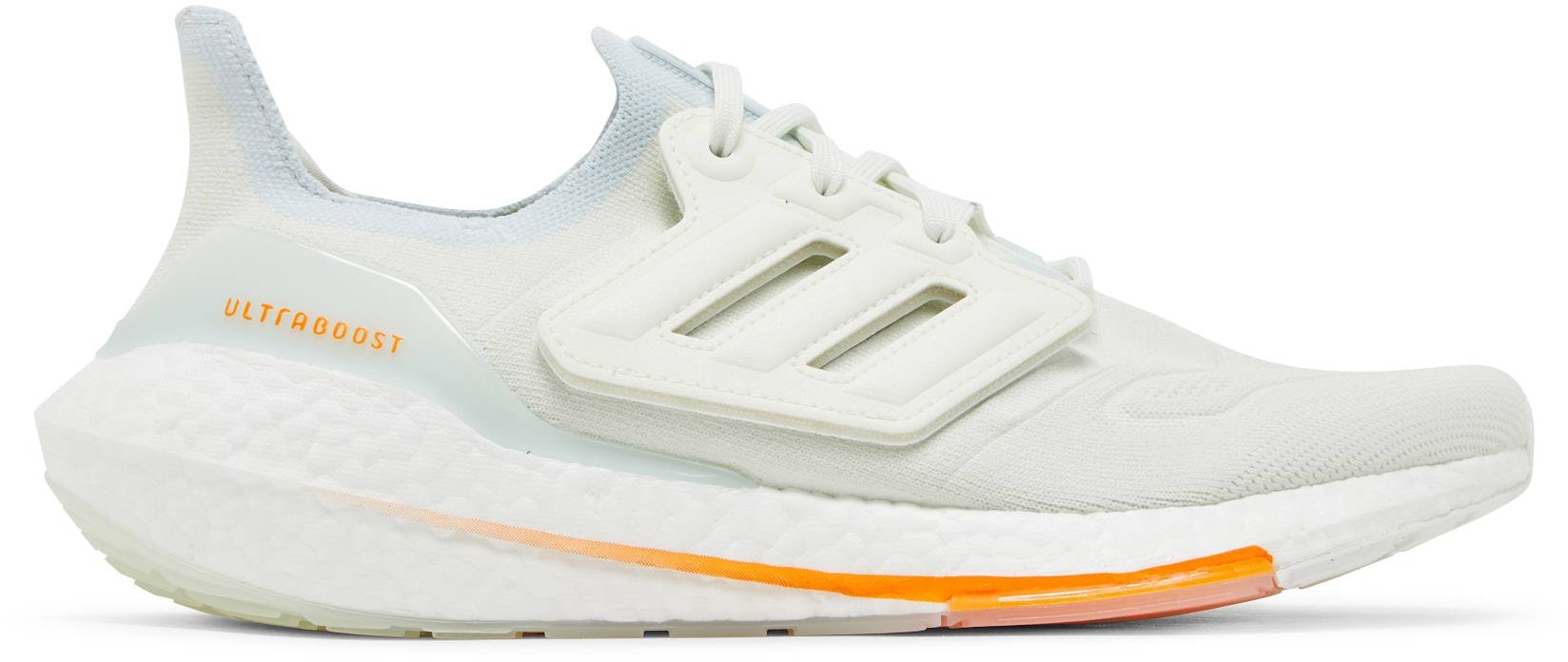 adidas-ultra-boost-22-white-blue-tint